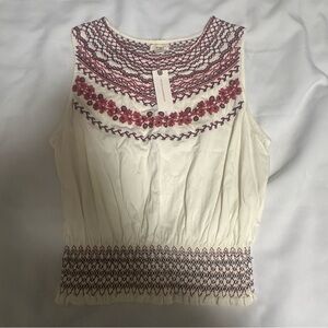 Tiny Antropologie Embroidered Sleeveless Top in Cream and Burgundy size XS